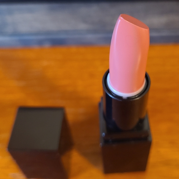 Smashbox Be Legendary Lipstick - Picture 3 of 5
